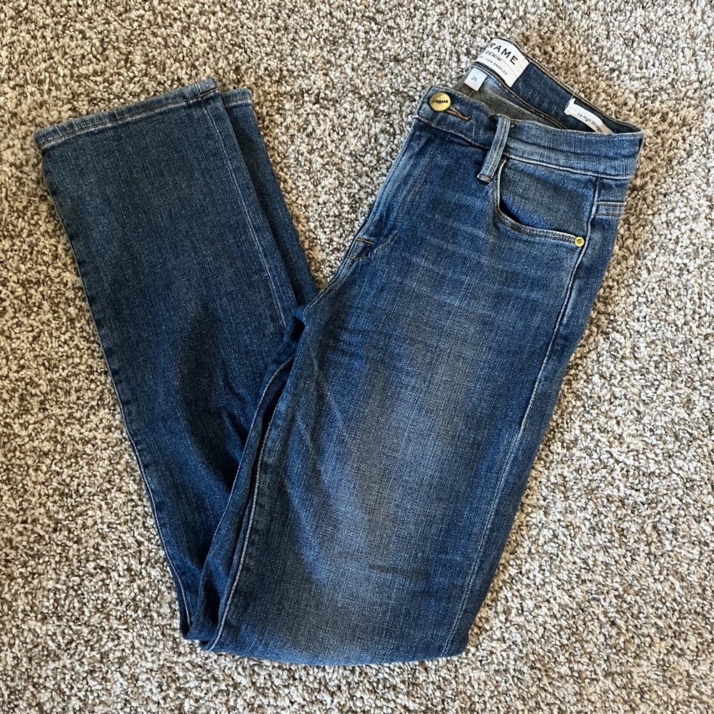 Frame le high straight jean in size 26